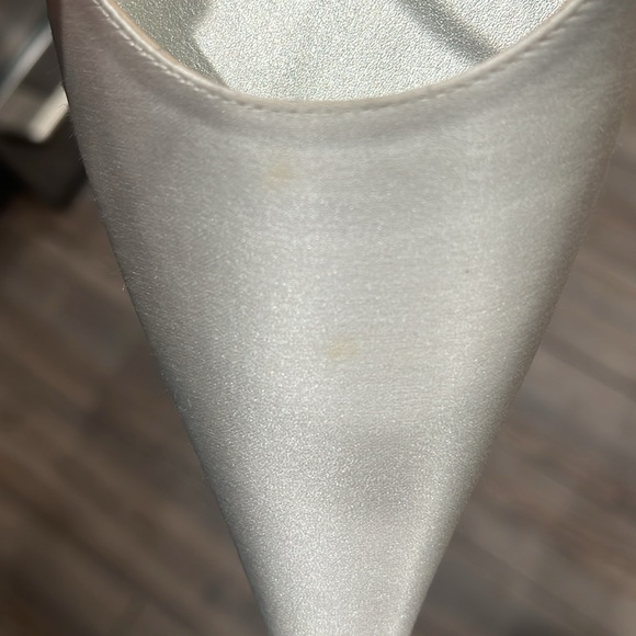 Size 8M Anne Klein Slingback Heels - Picture 7 of 9